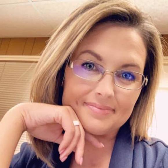 Meet your Posher, Amber - Picture 1 of 1